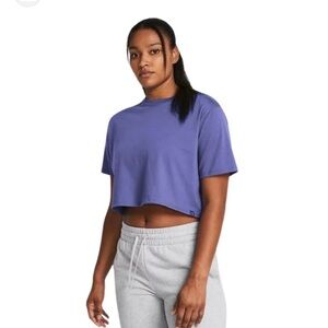 Under Armour NWT Women's Purple Short Sleeve Athletic Crop Top